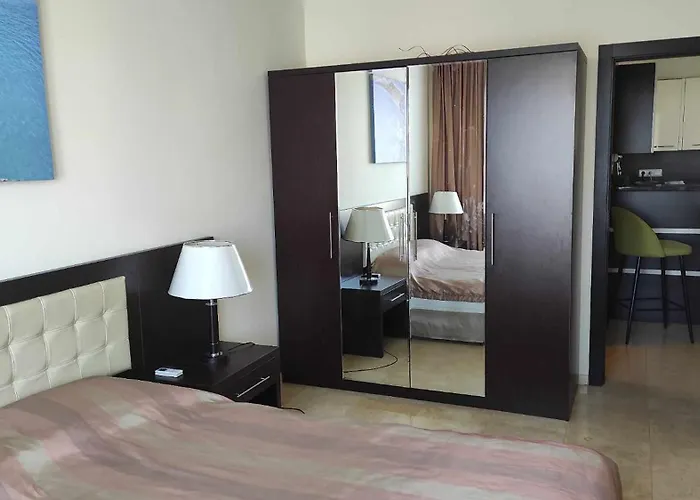 Garden Of Eden Sea And Pool View