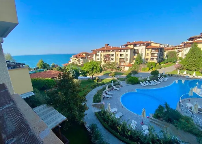 Garden Of Eden Sea And Pool View Daire Sveti Vlas