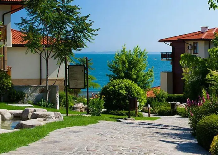 Garden Of Eden Sea And Pool View Daire *