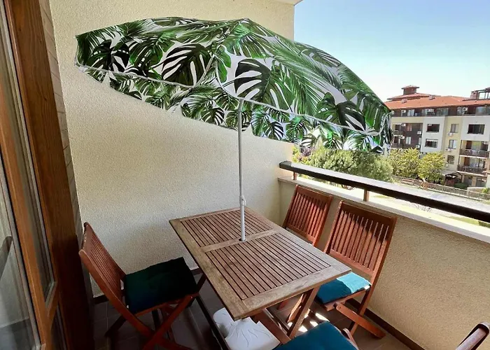 Garden Of Eden Sea And Pool View Daire