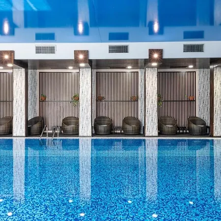 Apartment Garden Of Eden Sea And Pool View